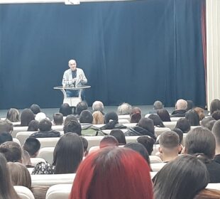 Preuzeto sa izvora: Grad Kruševac